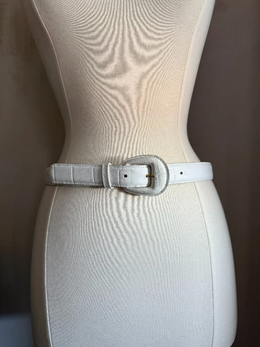 Vintage Karen Scott White Leather Belt Medium | Covered Buckle Retro Cinch